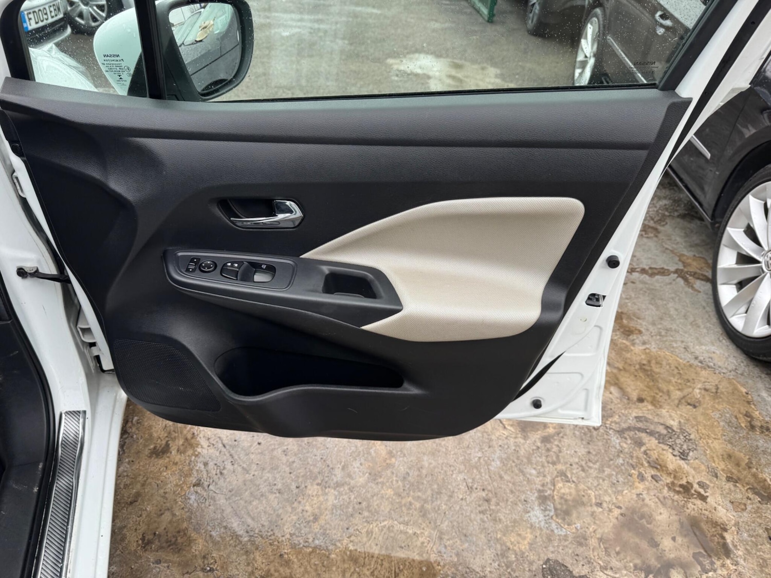 Used Nissan Micra 2017 for sale - 77705513: Photo 38