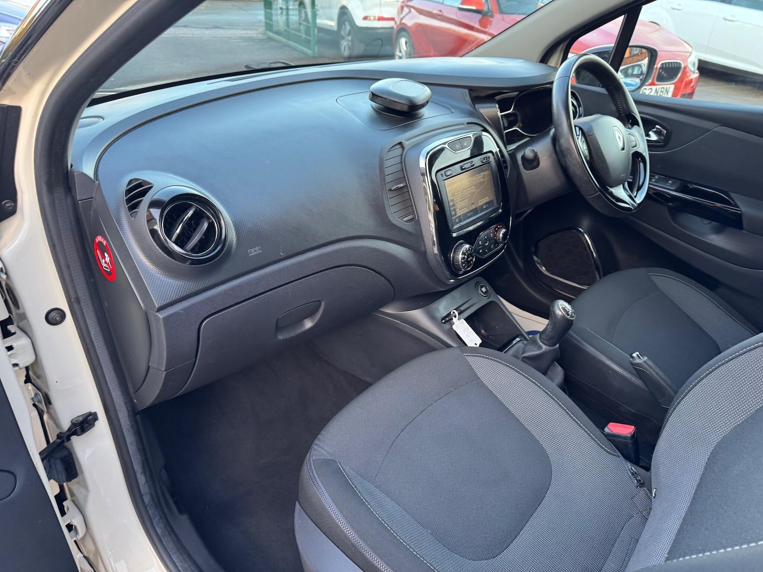 Used Renault Captur 2014 for sale - 77352015: Photo 2