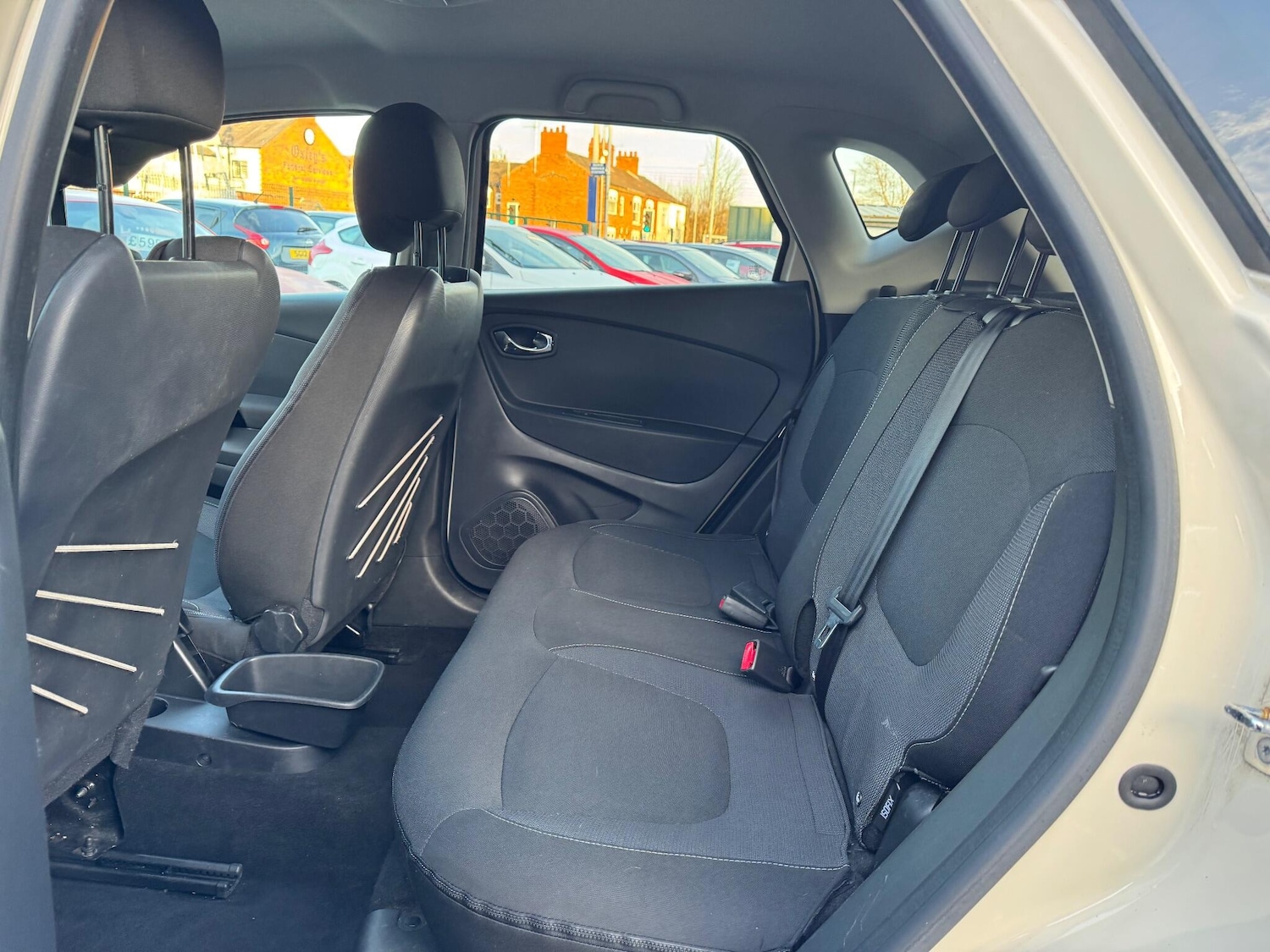 Used Renault Captur 2014 for sale - 77352015: Photo 27