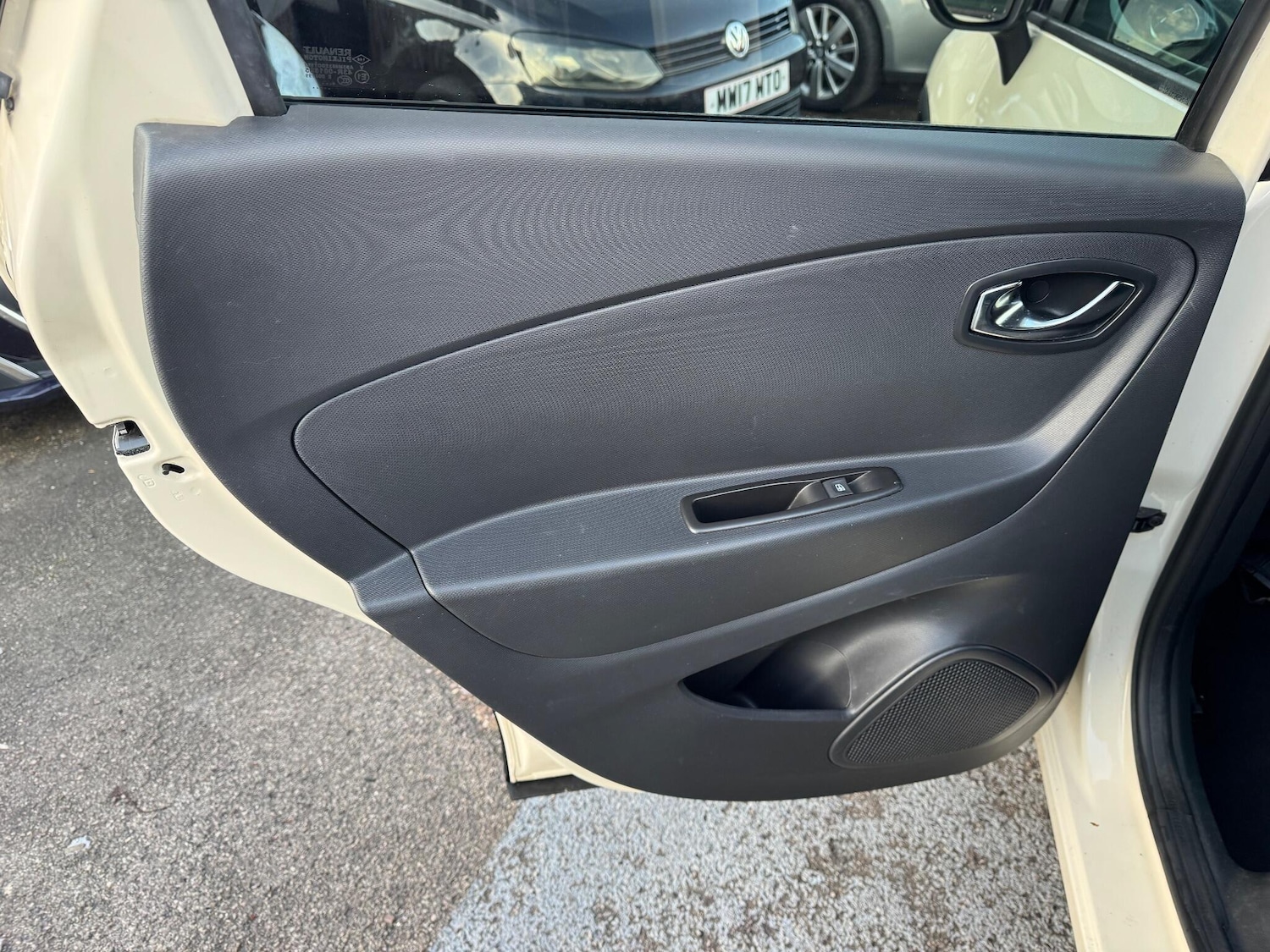 Used Renault Captur 2014 for sale - 77352015: Photo 28