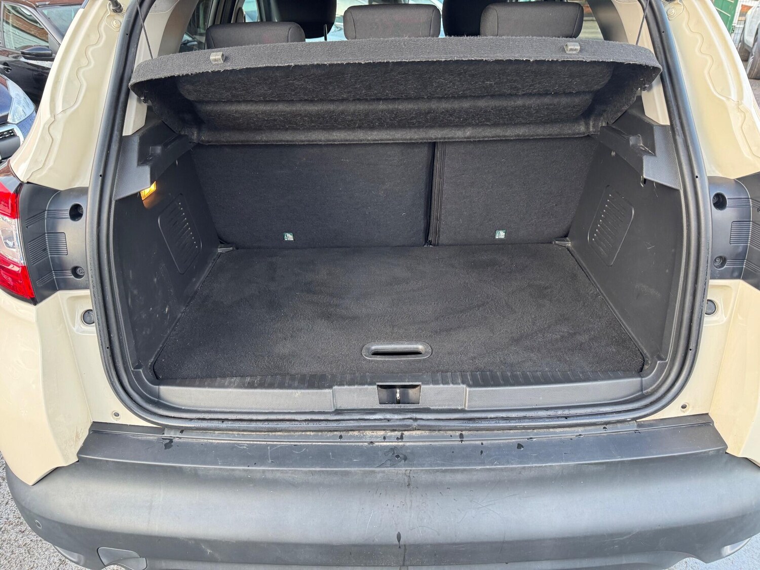 Used Renault Captur 2014 for sale - 77352015: Photo 32