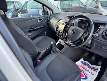 Used Renault Captur 2014 for sale - 77352015: Photo