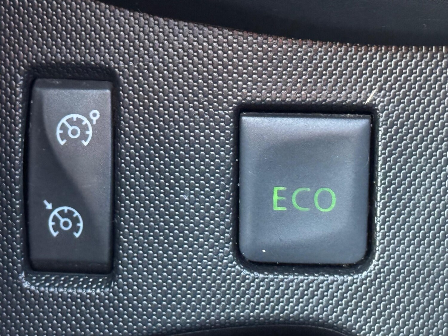 Used Renault Captur 2014 for sale - 77352015: Photo 41