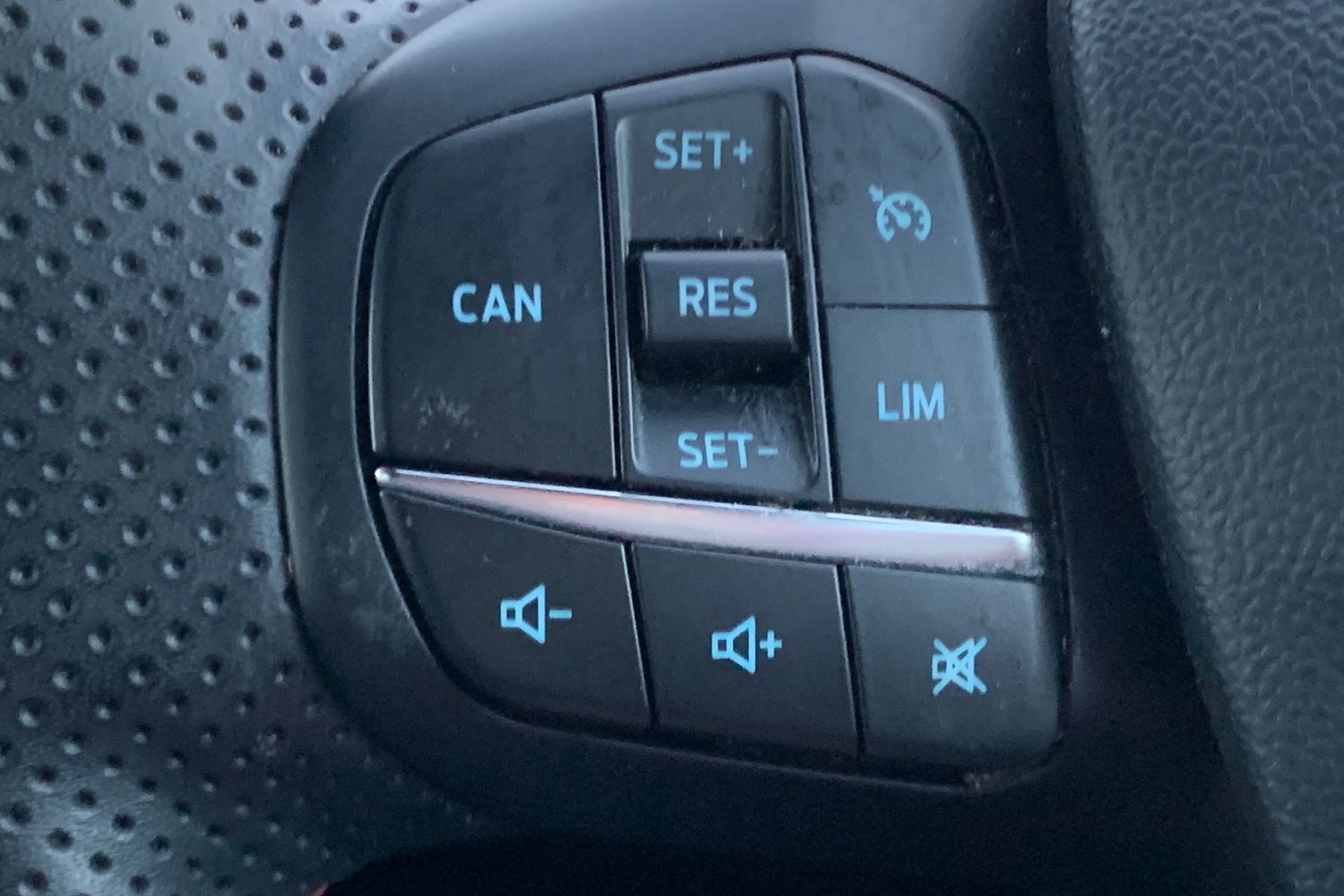 Used Ford Puma 2023 for sale - 76799024: Photo 24