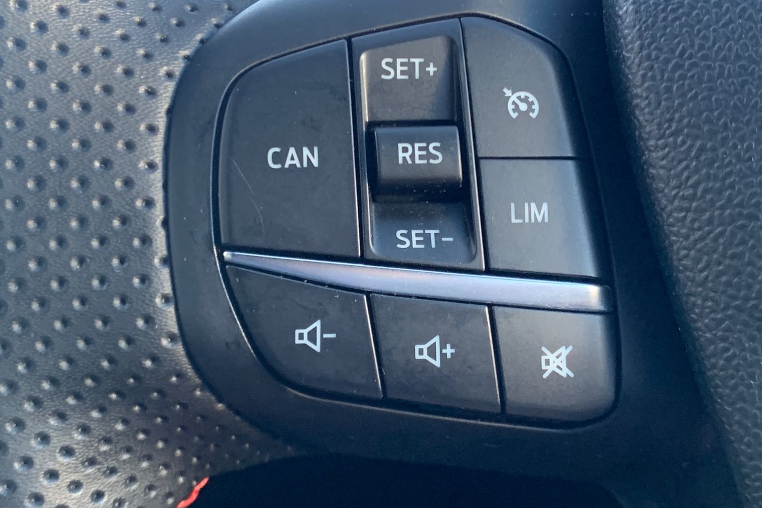 Used Ford Puma 2023 for sale - 77136907: Photo 24