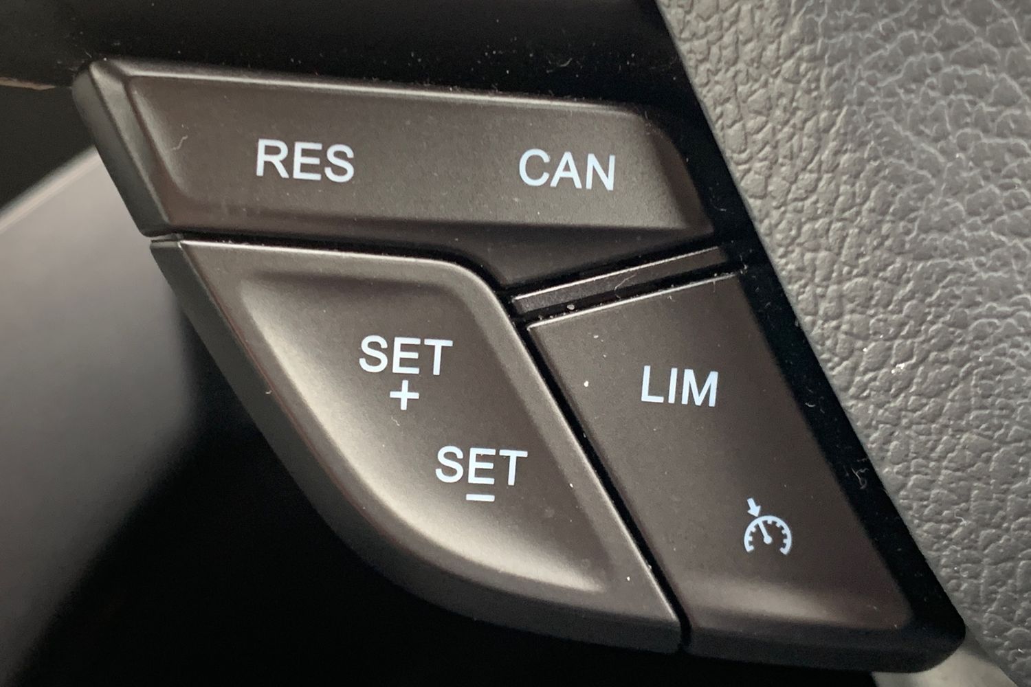 Used Ford Kuga 2018 for sale - 76477708: Photo 36