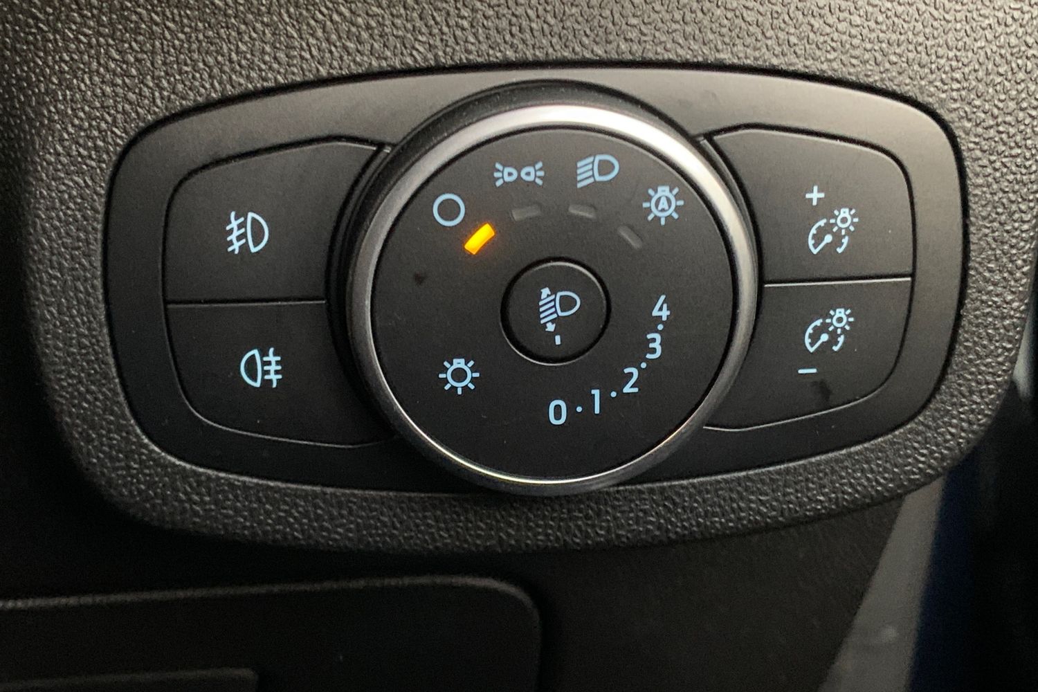 Used Ford Fiesta 2020 for sale - 76599810: Photo 35