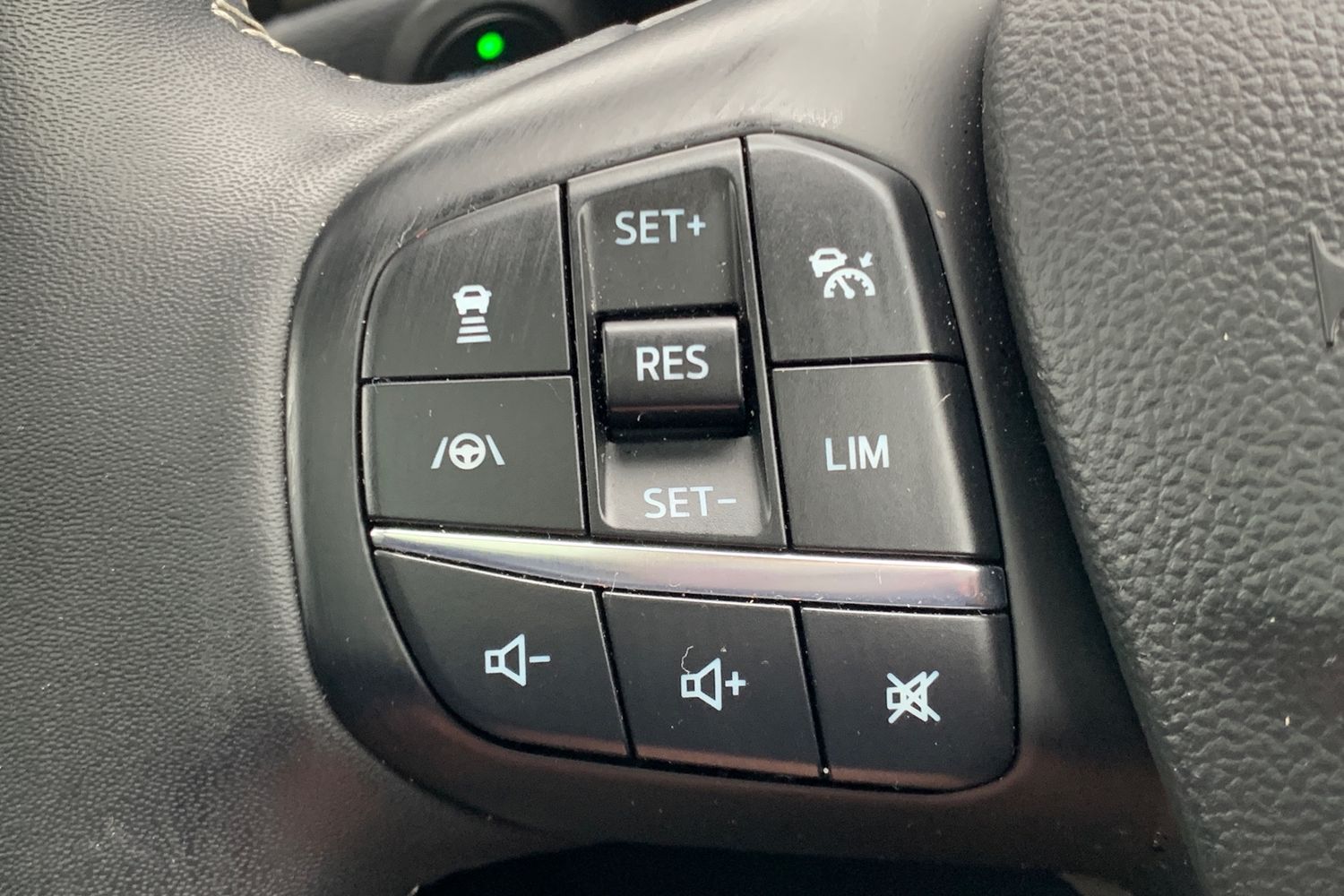 Used Ford Kuga 2024 for sale - 76351510: Photo 26
