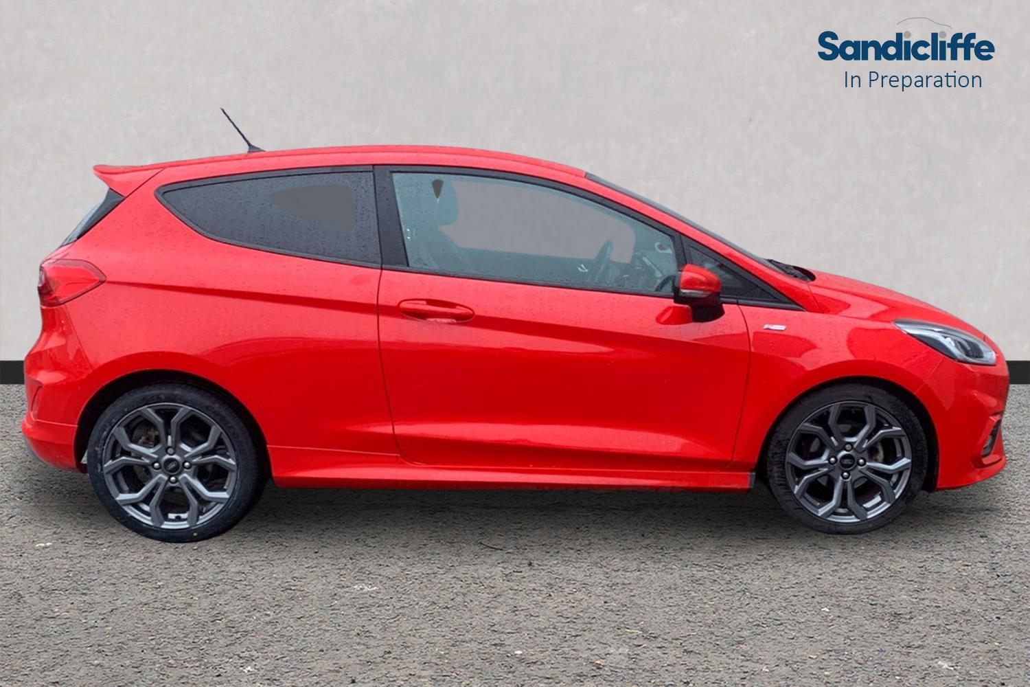 Used Ford Fiesta 2018 for sale - 77460982: Photo 2
