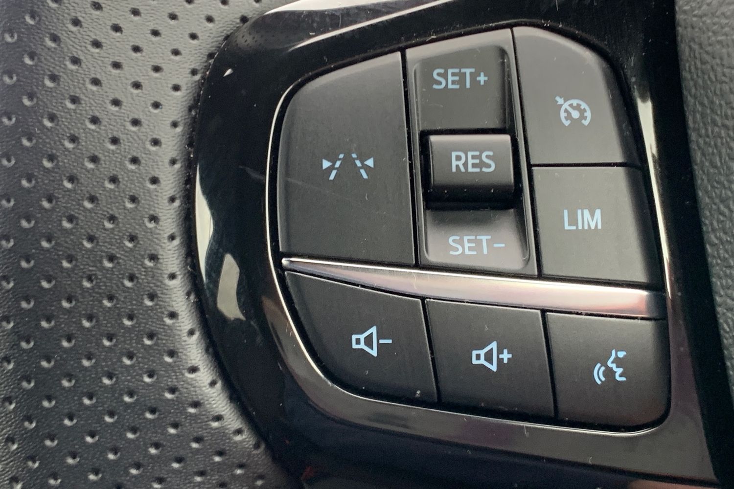 Used Ford Puma 2025 for sale - 77065610: Photo 27