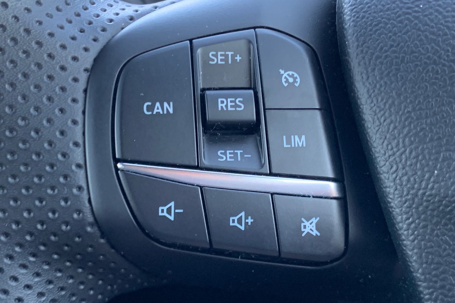 Used Ford Puma 2023 for sale - 77821996: Photo 24