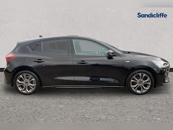 Used Ford Focus 2022 for sale - 76182262: Photo 3