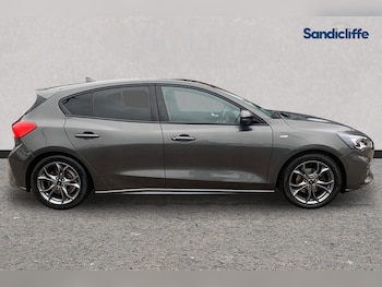 Used Ford Focus 2020 for sale - 76257959: Photo 3