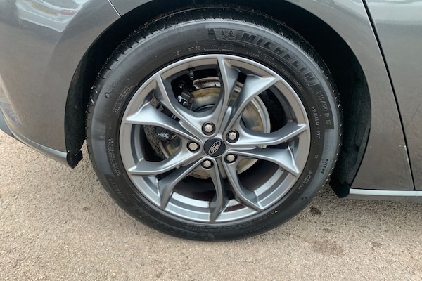 Used Ford Focus 2020 for sale - 76257959: Photo 9