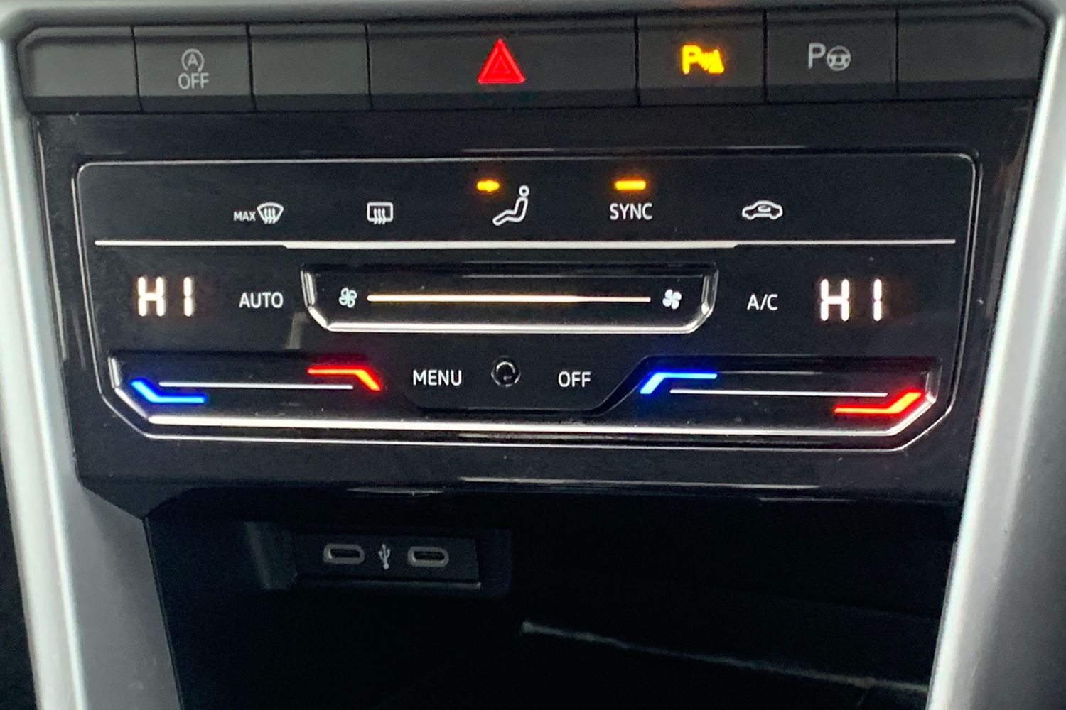 Used Volkswagen T-Roc 2024 for sale - 77283690: Photo 22