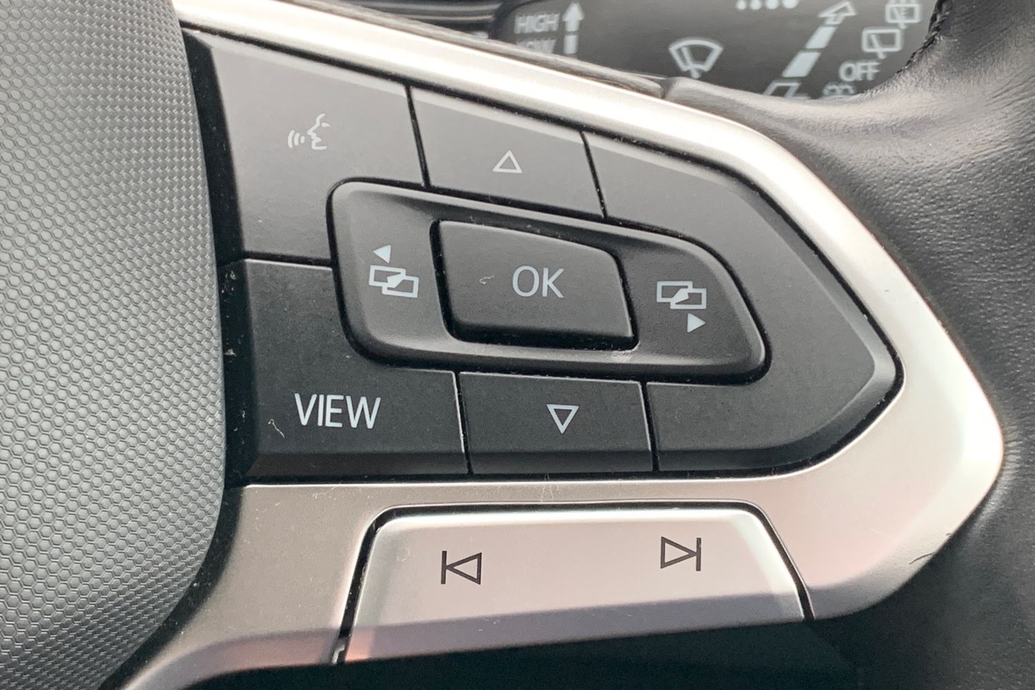 Used Volkswagen T-Roc 2024 for sale - 77283690: Photo 26