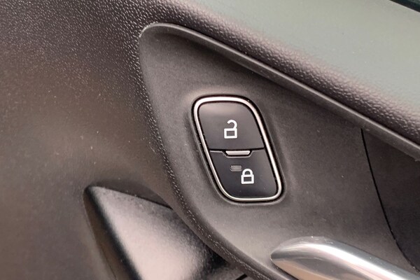 Used Ford Fiesta 2019 for sale - 76268647: Photo 17