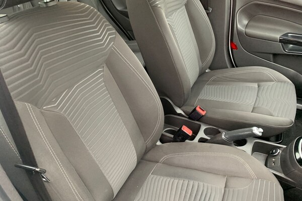 Used Ford Fiesta 2014 for sale - 76288505: Photo 17