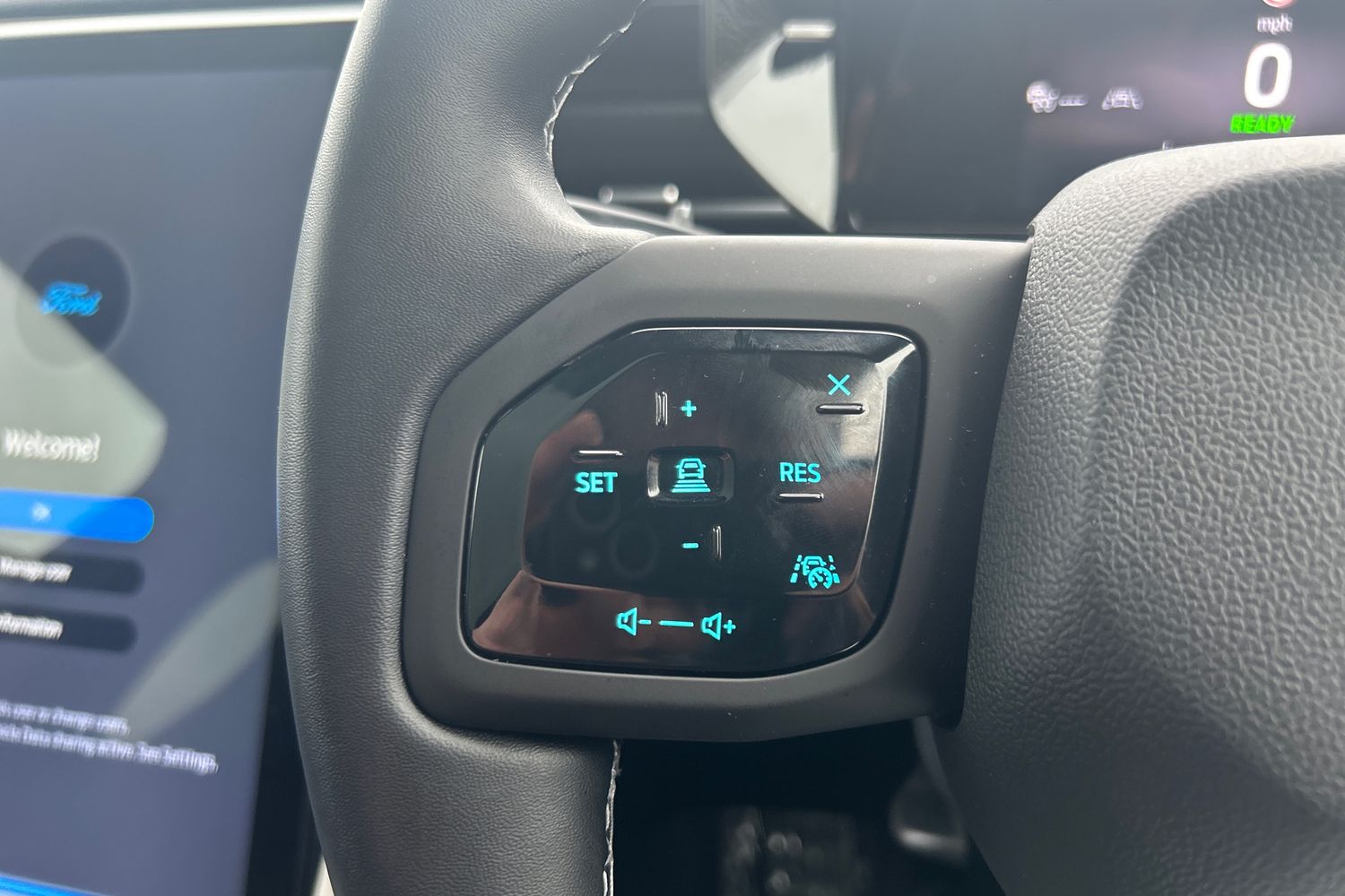 Used Ford Explorer 2025 for sale - 77034266: Photo 23