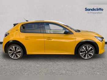 Used Peugeot 208 2022 for sale - 77502429: Photo