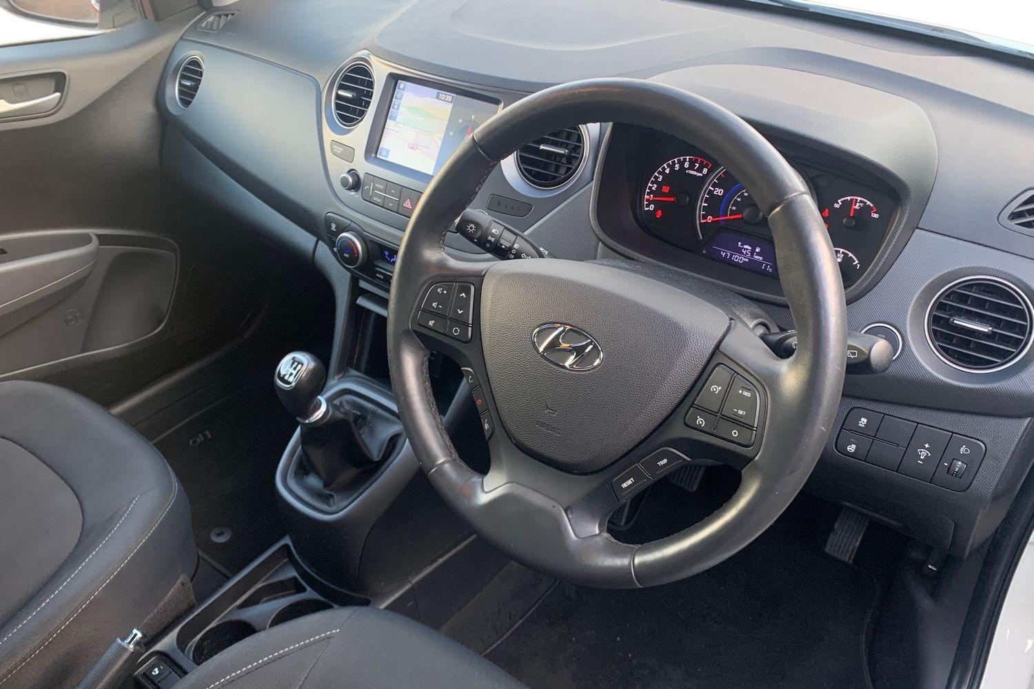 Used Hyundai i10 2019 for sale - 76559641: Photo 10