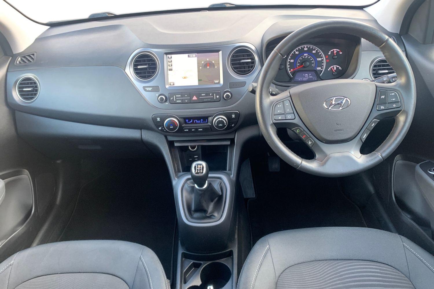 Used Hyundai i10 2019 for sale - 76559641: Photo 11