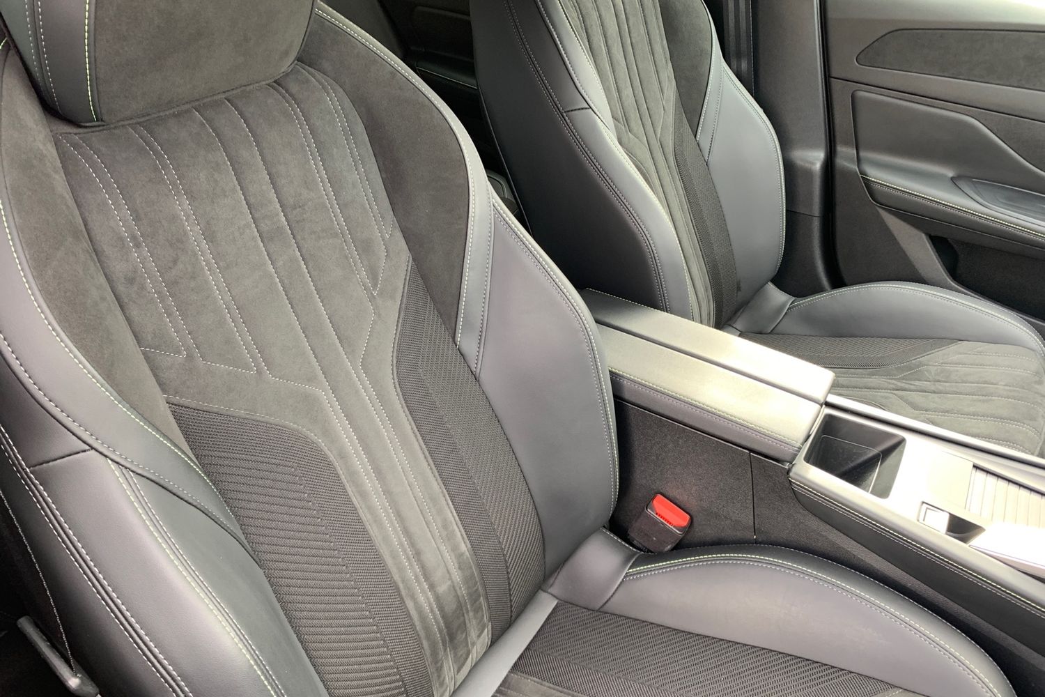 Used Peugeot 408 2024 for sale - 77730789: Photo 33