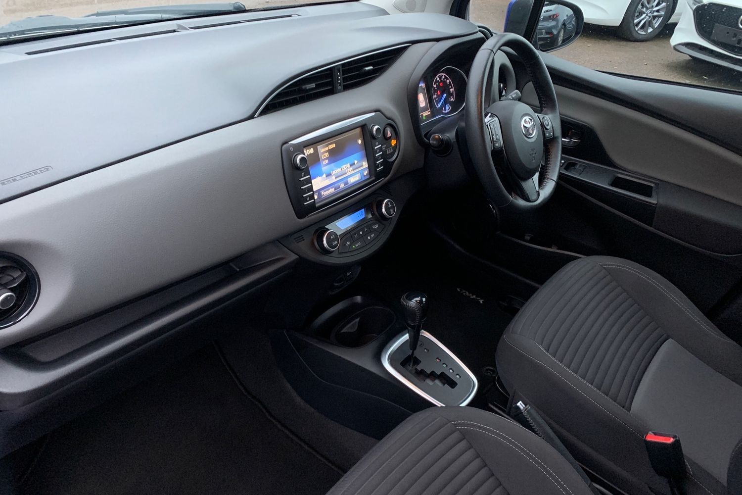 Used Toyota Yaris 2019 for sale - 76763120: Photo 12