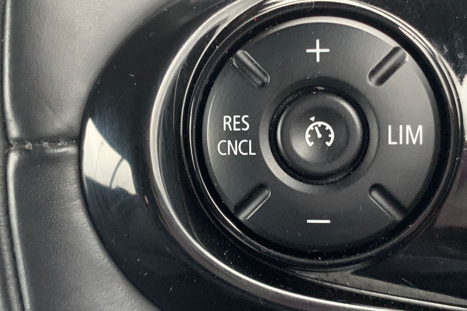 Used MINI Convertible 2019 for sale - 77409465: Photo 23