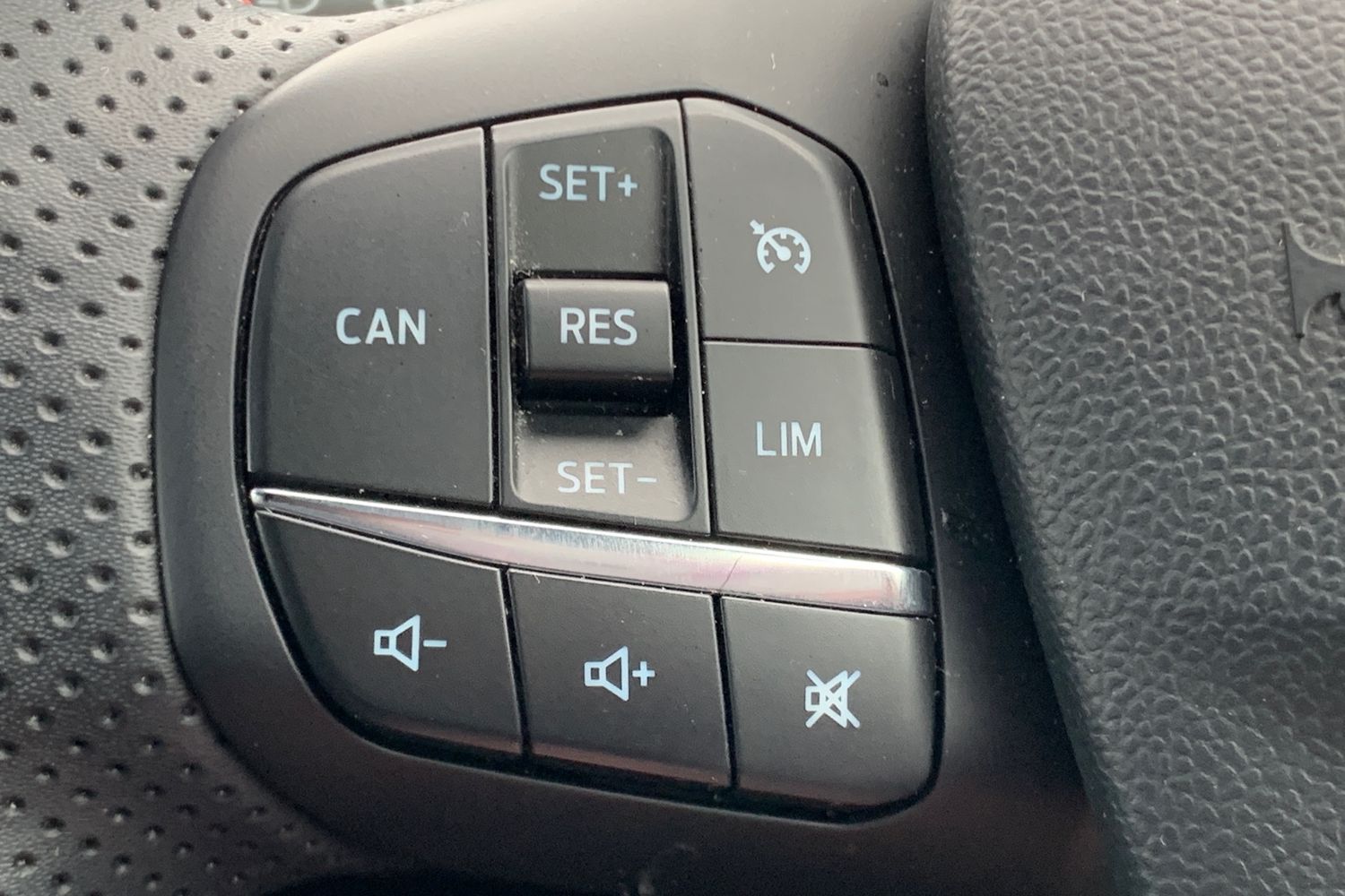 Used Ford Puma 2023 for sale - 77937627: Photo 32