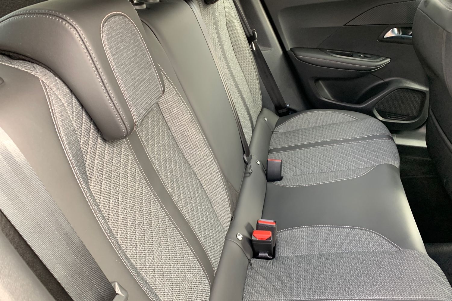 Used Peugeot 2008 2023 for sale - 78070691: Photo 31