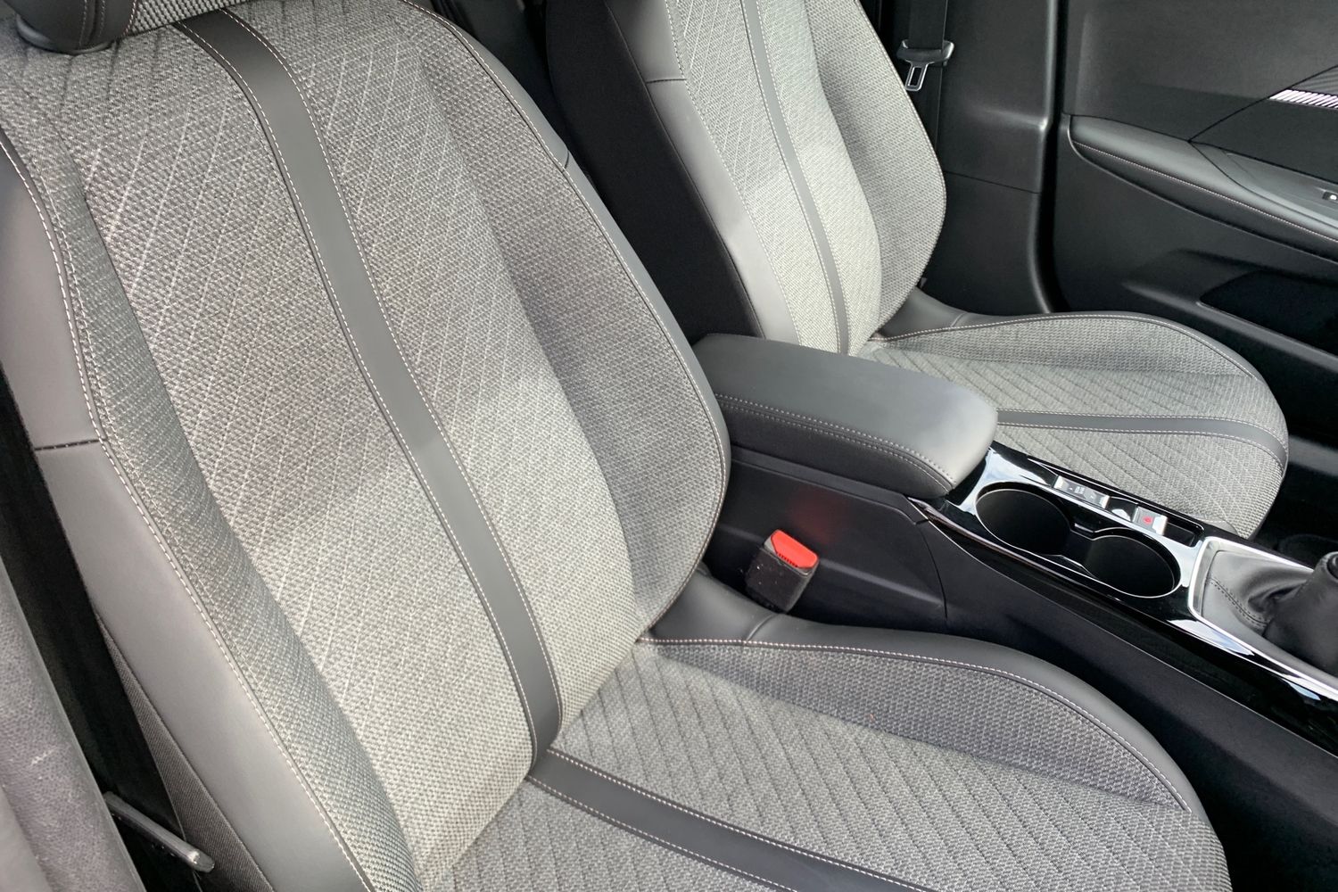 Used Peugeot 2008 2023 for sale - 78070691: Photo 35