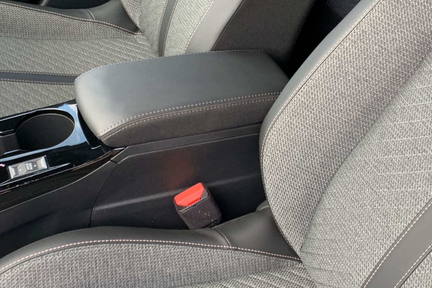 Used Peugeot 2008 2023 for sale - 78070691: Photo 36