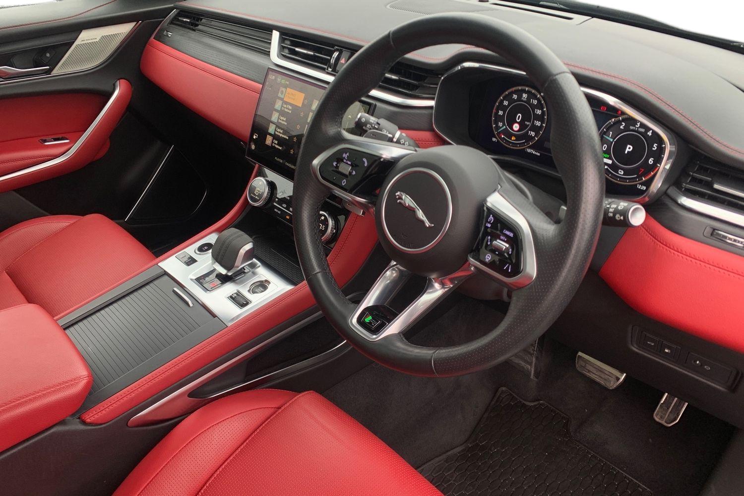 Used Jaguar F-Pace 2023 for sale - 76396797: Photo 10