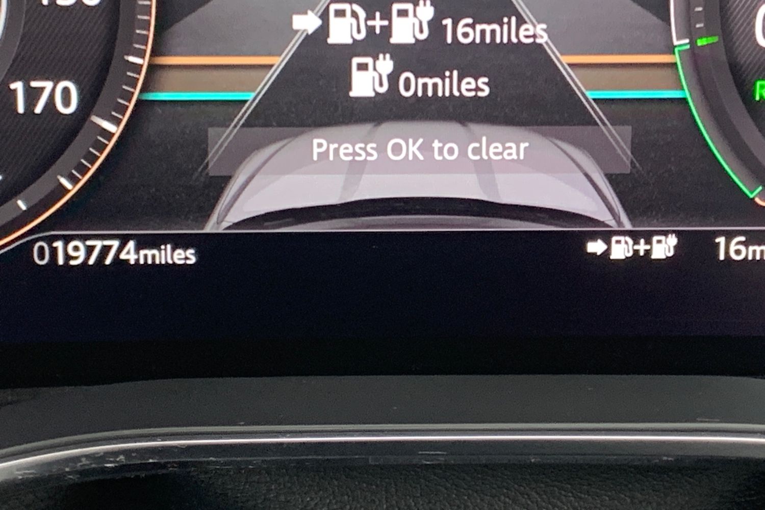 Used Jaguar F-Pace 2023 for sale - 76396797: Photo 17