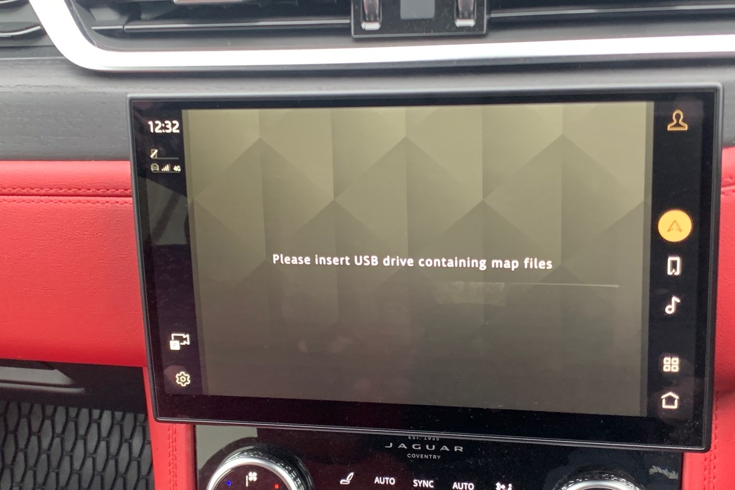 Used Jaguar F-Pace 2023 for sale - 76396797: Photo 32