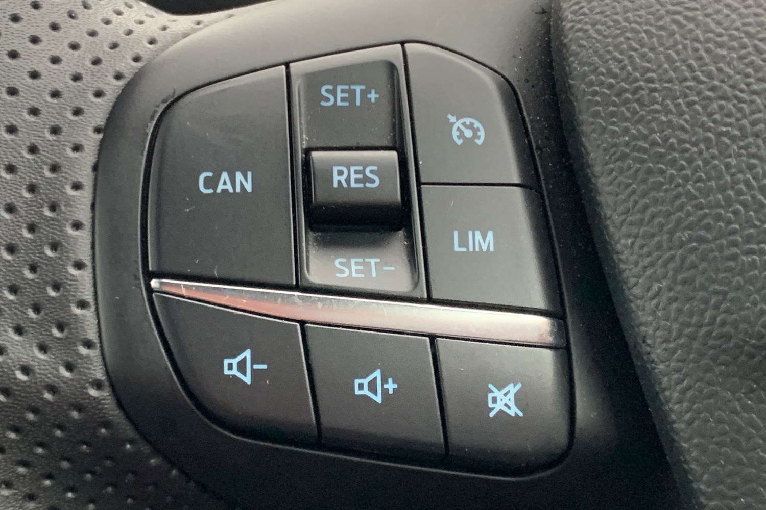 Used Ford Puma 2023 for sale - 76740989: Photo 28