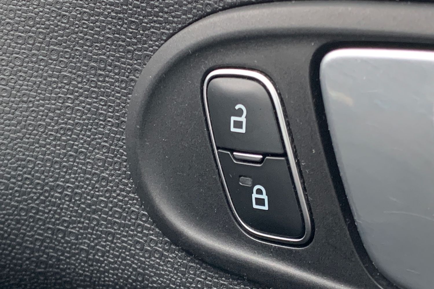 Used Ford Ecosport 2018 for sale - 77136908: Photo 31