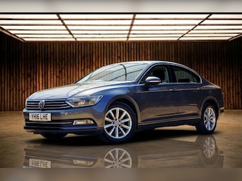 Used Volkswagen Passat 2016 for sale - 79507804: Photo