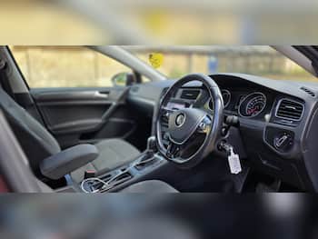 Used Volkswagen Golf 2017 for sale - 79539560: Photo