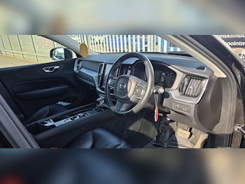 Used Volvo XC60 2019 for sale - 78694497: Photo