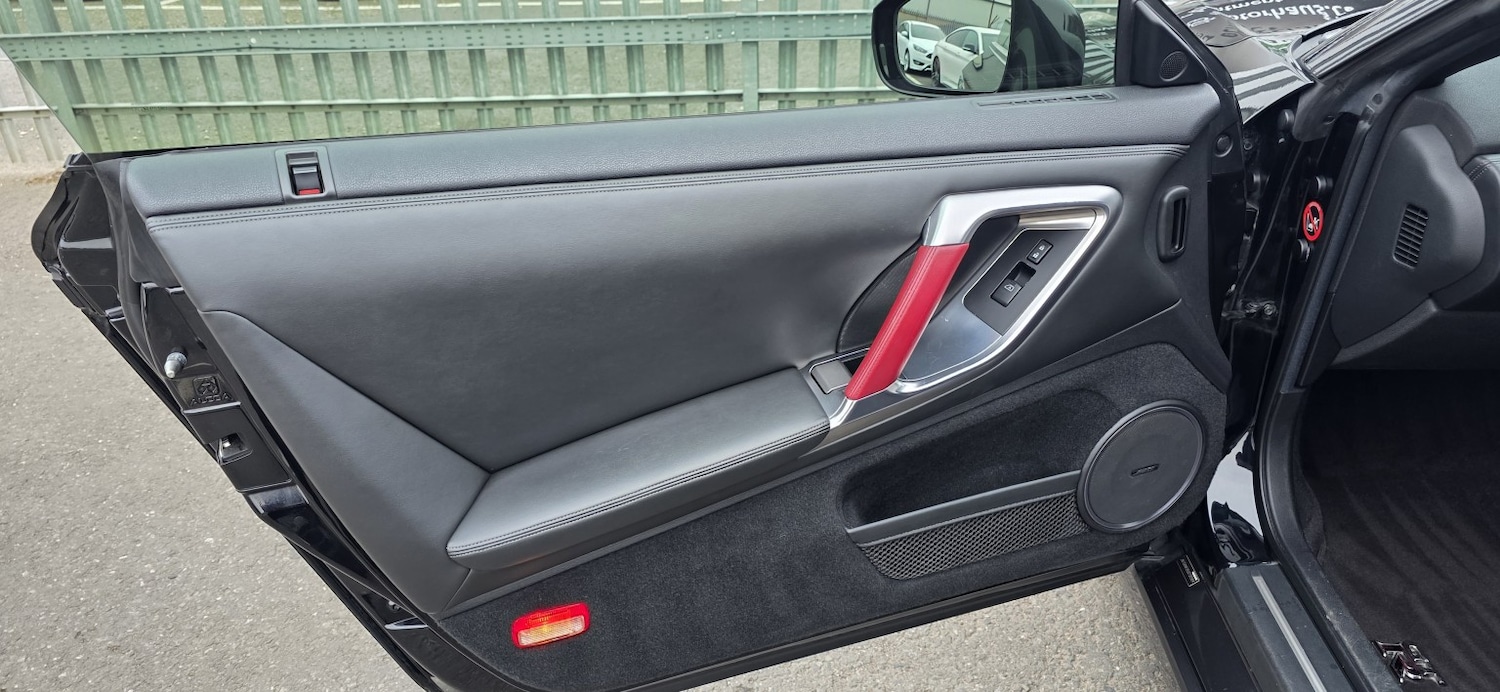 Used Nissan GT-R 2009 for sale - 78201990: Photo 18