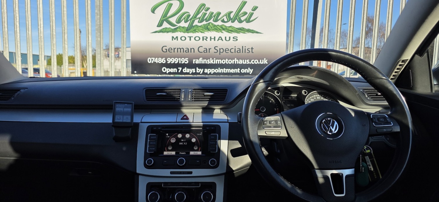 Used Volkswagen Passat 2010 for sale - 77977126: Photo 14