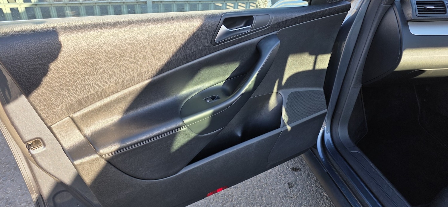 Used Volkswagen Passat 2010 for sale - 77977126: Photo 26