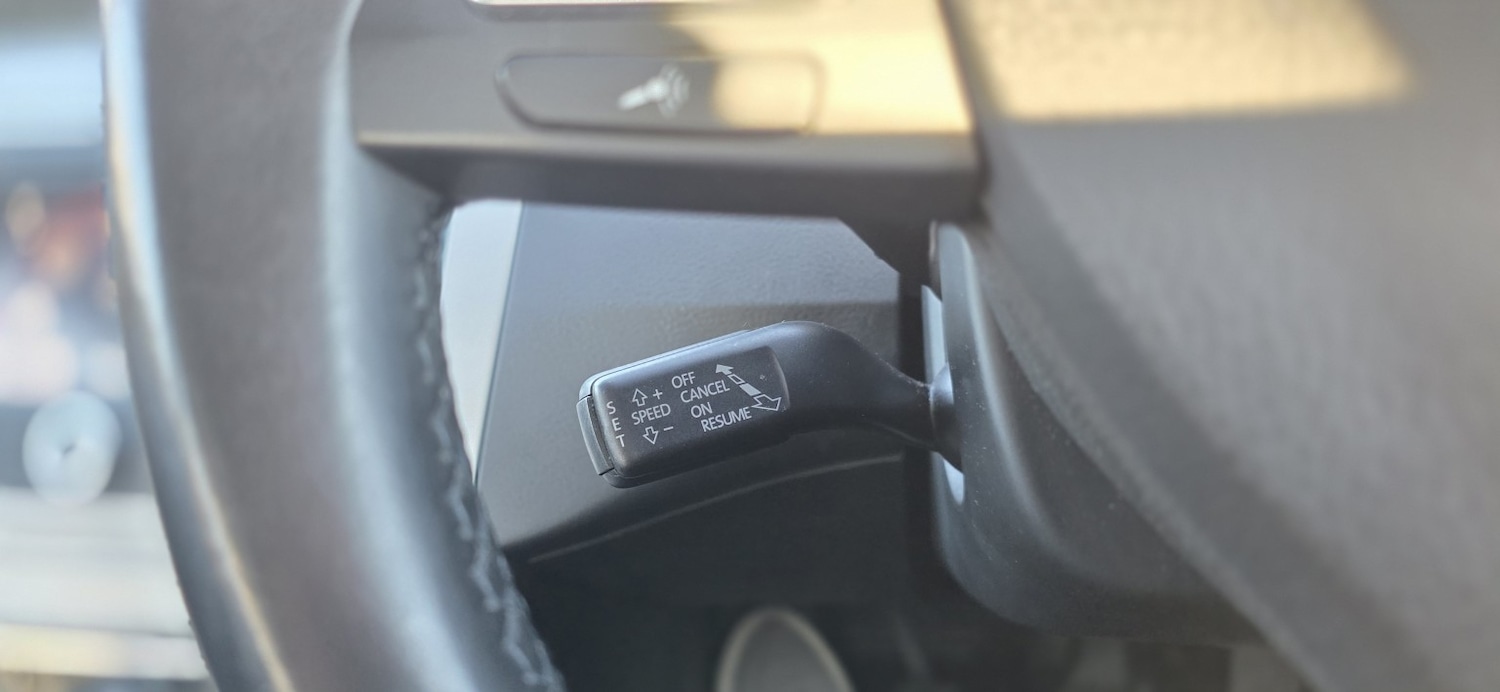 Used Volkswagen Passat 2010 for sale - 77977126: Photo 33