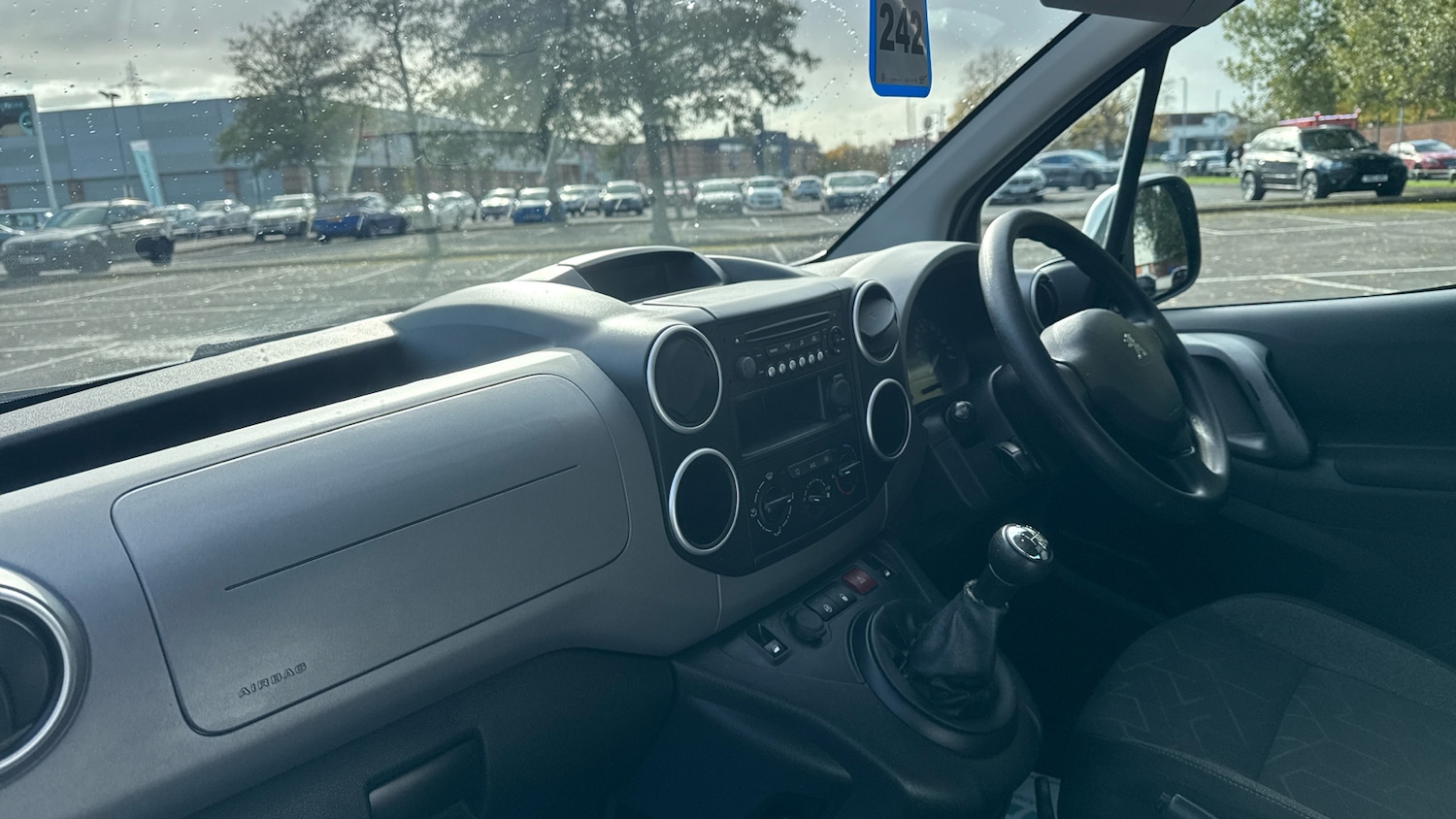 Used Peugeot Partner Tepee 2018 for sale - 76359081: Photo 11