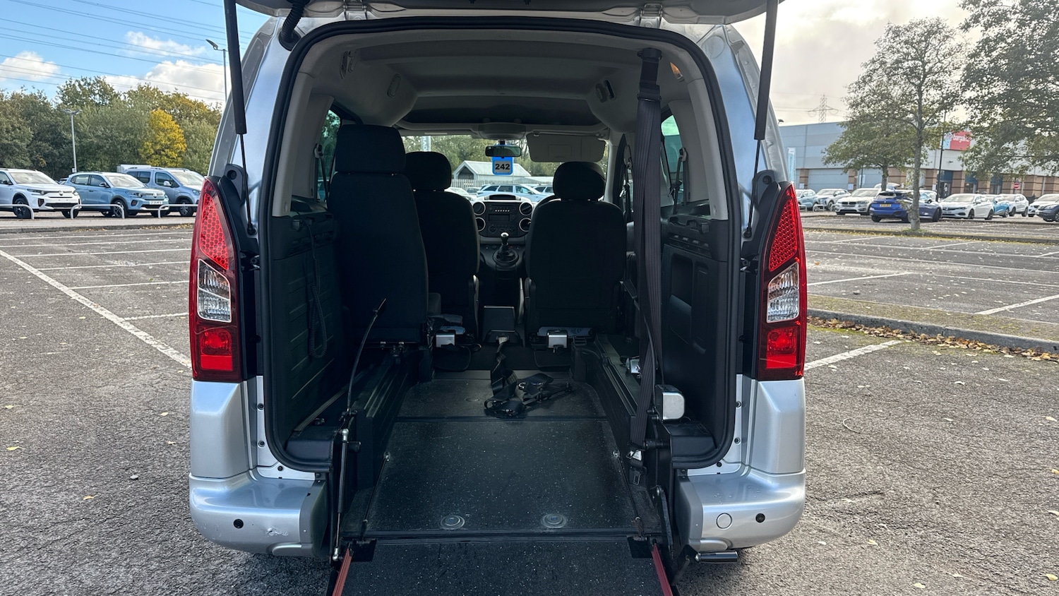 Used Peugeot Partner Tepee 2018 for sale - 76359081: Photo 19