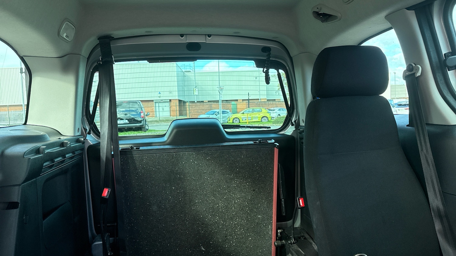 Used Peugeot Partner Tepee 2018 for sale - 76359081: Photo 25