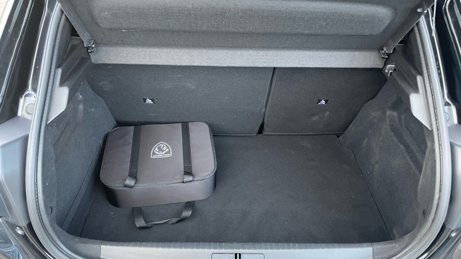 Used Peugeot 208 2023 for sale - 77306869: Photo 19