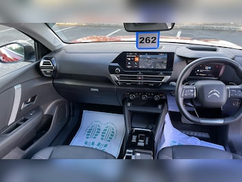 Used Citroen C4 2024 for sale - 75867452: Photo